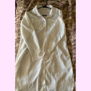 Womens shirt dress with long sleeves.